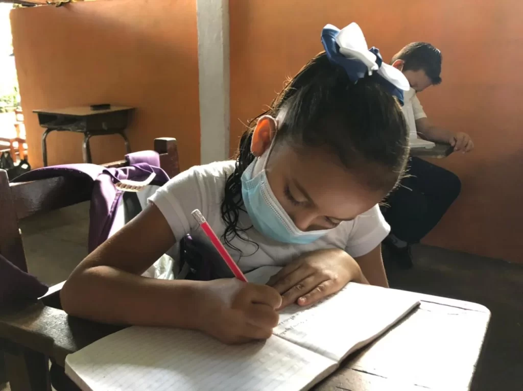 Apadrinar a un niño pobre en Nicaragua