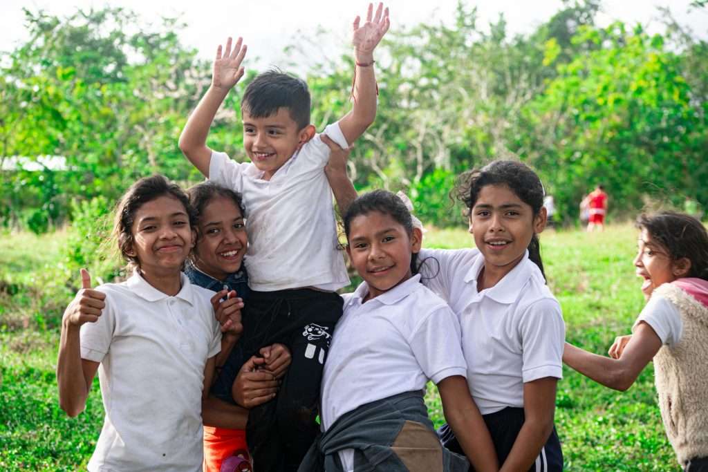 Apadrinar un niño el 2025